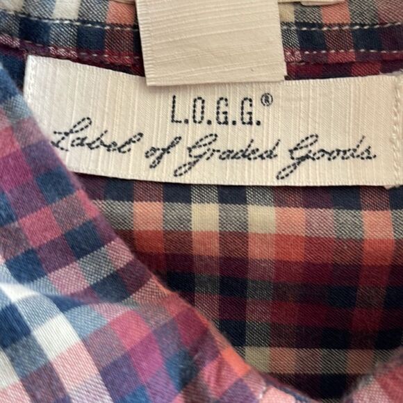 H&M plaid, short sleeved dress shirt in XL. - Picture 4 of 5